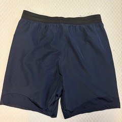 adidasメンズショートパンツ　ネイビー　Oサイズの画像