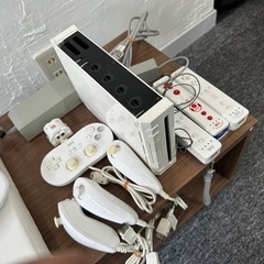 【お取引決定】【無料】WiiU Wiiセットの画像