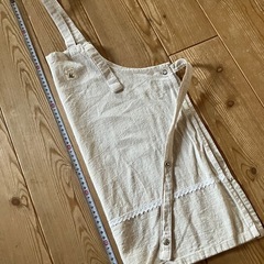 ⭕️女の子用リネン混エプロン★たぶん120cm用？の画像