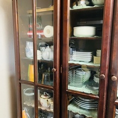 差し上げます！ 食器棚　の画像