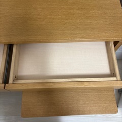 美品☆イトーキ 学習机 (マロンちゃん) 高槻のテーブル《学習机》の