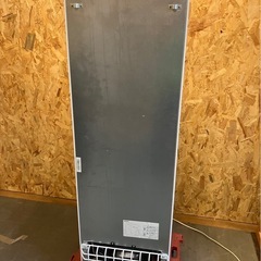 【中古】目玉品　2ドア冷蔵庫　162リットル　2020年製【E1201IL】の画像