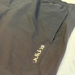 adidasメンズショートパンツ　ネイビー　Lサイズの画像