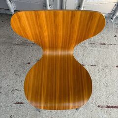 木目調デザインチェアの画像