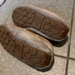 レディース　UGG モカシン 23㎝　グレーの画像