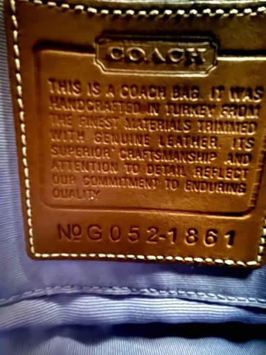 【シンプルで使いやすい】COACHのハンドバッグ?