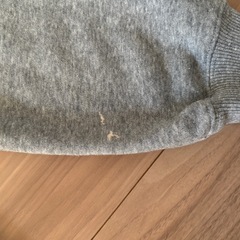 【値下げ】GU グレー フルジップ パーカー Sサイズの画像