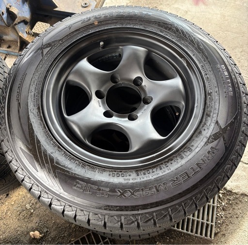 ハイエース　タイヤホイール