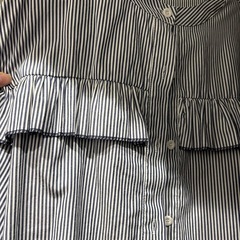 フリル　レディースシャツ　サイズフリーの画像