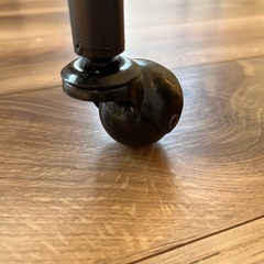 移動式カゴ付きハンガーラック　黒の画像