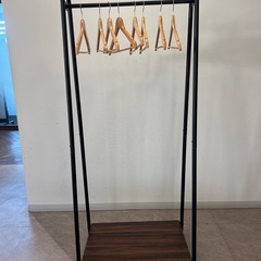 スチールラック、コートハンガーの画像