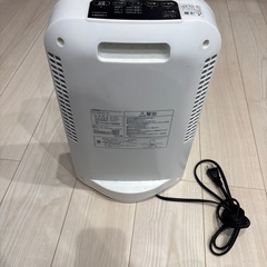 アイリスオーヤマ　セラミックファンヒーターの画像