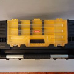 KETER 樹脂製 ツールボックス 工具箱の画像