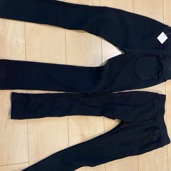 西松屋　ストレッチパンツ　長ズボン　ズボン　黒　120 130 セットの画像