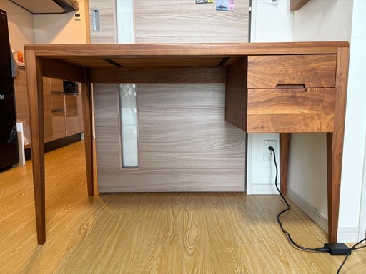 【今週中限定】ブランド家具ショップの事務デスク