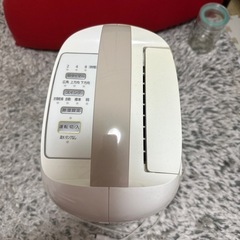 アイリスオーヤマ除湿機の画像