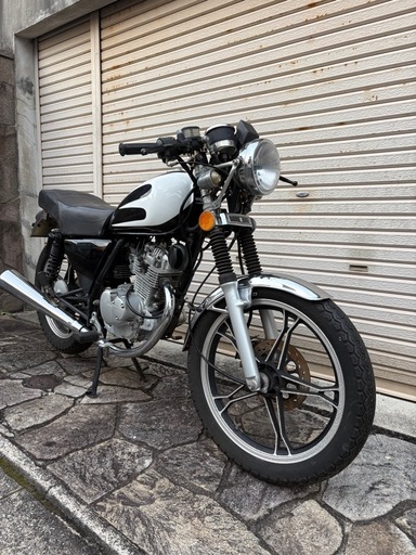 スズキ　GN125 エンジン実動！書類有　カフェ仕様　オシャレな一台ですよ！