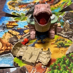 アニア⭐︎合体！恐竜探検島
の画像