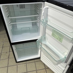 直接引き取り大歓迎‼︎大阪府下又は近郊は配送設置込み🉑Ｕ-ING 110L 冷凍冷蔵庫 UR-F110E 2012年製/J121-07の画像