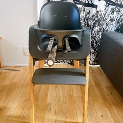 ストッケ STOKKE STEPS 黒×木目の画像