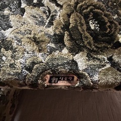 カリモク　三人掛けソファーの画像