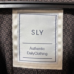 SLY 黒コートの画像