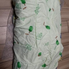 シングル アクリル掛け布団｜140×180cm｜カバー付き｜軽くて柔らか｜中古良好の画像