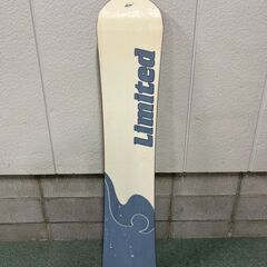 スノーボード板 LIMITED フリースタイル154 CANADA 長さ151cm×幅30cm の画像