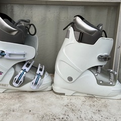 スキー靴サイズ6の画像