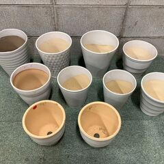 陶器製 植木鉢 10個セット プランター 白 ホワイト 直径15～20cm×高さ18cm～25cmの画像