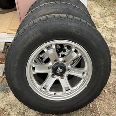 スタッドレス　265/65r17 プラド　PCD150の画像