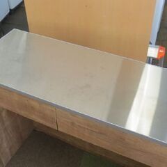 幅100㎝ ステンレス天板 キッチン収納 間仕切りカウンター ナチュラルモダン 作業台 ゴミ箱上収納 キッチンカウンター 札幌 北20条店の画像