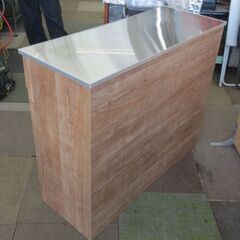 幅100㎝ ステンレス天板 キッチン収納 間仕切りカウンター ナチュラルモダン 作業台 ゴミ箱上収納 キッチンカウンター 札幌 北20条店の画像