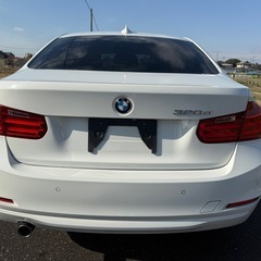 H25年式/BMW3シリーズ/72.000km/車検R8年12月/込み込み/美車の画像