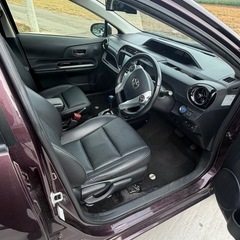 トヨタ　アクアH26年式　7万3千キロの画像