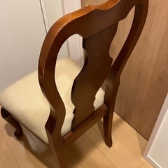 無料！中古品　
猫足アンティーク調チェア　大塚家具の画像