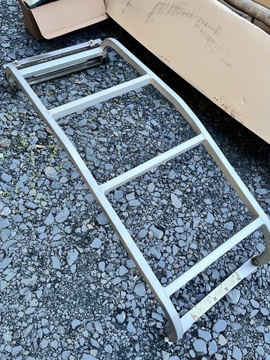 78プラド用リアラダー (SALU) 赤塚のキャリア、ラックの中古あげます