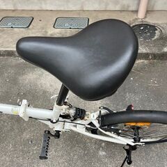 【メンテナンス済みです】 　20インチ　ミニベロ　サス付き　折りたたみ自転車　ホワイト　鹿児島市の画像