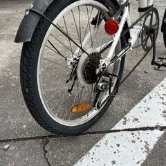 【メンテナンス済みです】 　20インチ　ミニベロ　サス付き　折りたたみ自転車　ホワイト　鹿児島市の画像