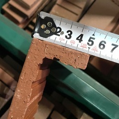 1枚の値段 貼レンガ コーナータイル ブラウン ガーデニングやDIYに 大量の画像