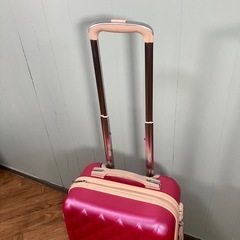 【安心鍵付き！】ピンク　キャリーケースの画像