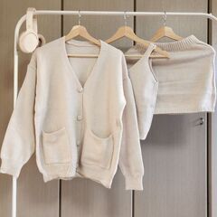 セットセーターの画像