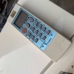 激安特価㊗️福岡市内取付料金込み　2017年　三菱　ルームエアコン　10-12畳タイプの画像