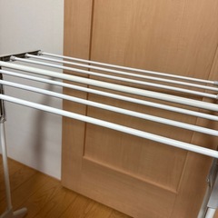 物干しラックの画像