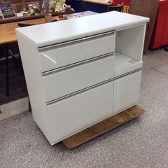 【ニトリのアルミナシリーズ】キッチンボード　ニトリ NITORI　アルミナ2 レンジボード 食器棚 カップボード  幅100.4cm ：ホワイトの画像