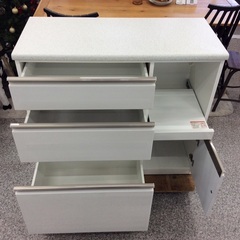 【ニトリのアルミナシリーズ】キッチンボード　ニトリ NITORI　アルミナ2 レンジボード 食器棚 カップボード  幅100.4cm ：ホワイトの画像