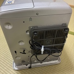 灯油ストーブの画像