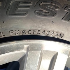 ブリヂストンバリ山サマータイヤ、ジムニー純正アルミ付き4本セット の画像