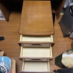 【12月6日、7日受渡し限定】しっかり収納の学習机セット／幅120cm・椅子付き（子供用・大人の作業机にも◎）の画像