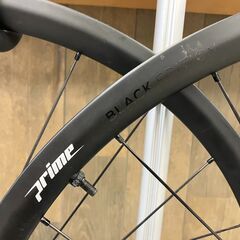 PRIME 「プライム」 BLACK EDITION 28 シマノ11速 ホイールセット / バイチャリ福岡店 ITJF8K6GFK7T-Jの画像